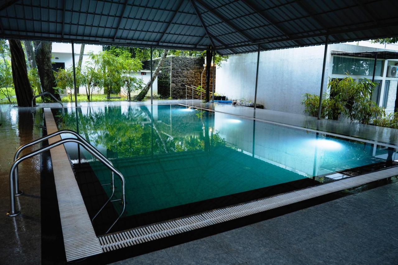 S River Resorts Kochi Exterior photo